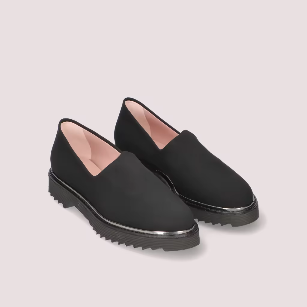 Black Slip-on Packshot